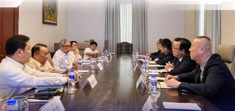 pagcor met live|Bersamin, Chinese envoy meet as POGO.